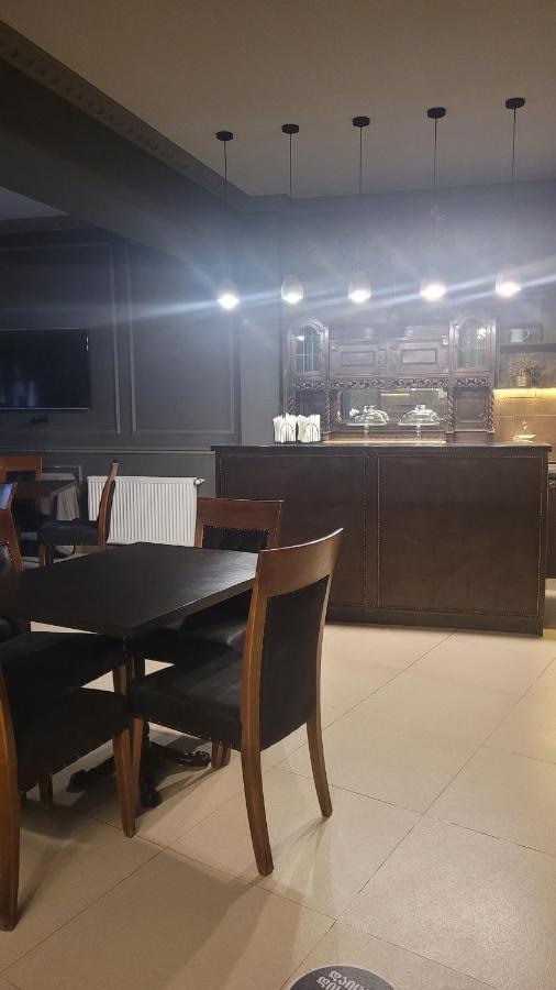 Hotel Plaza Tbilisi Eksteriør billede