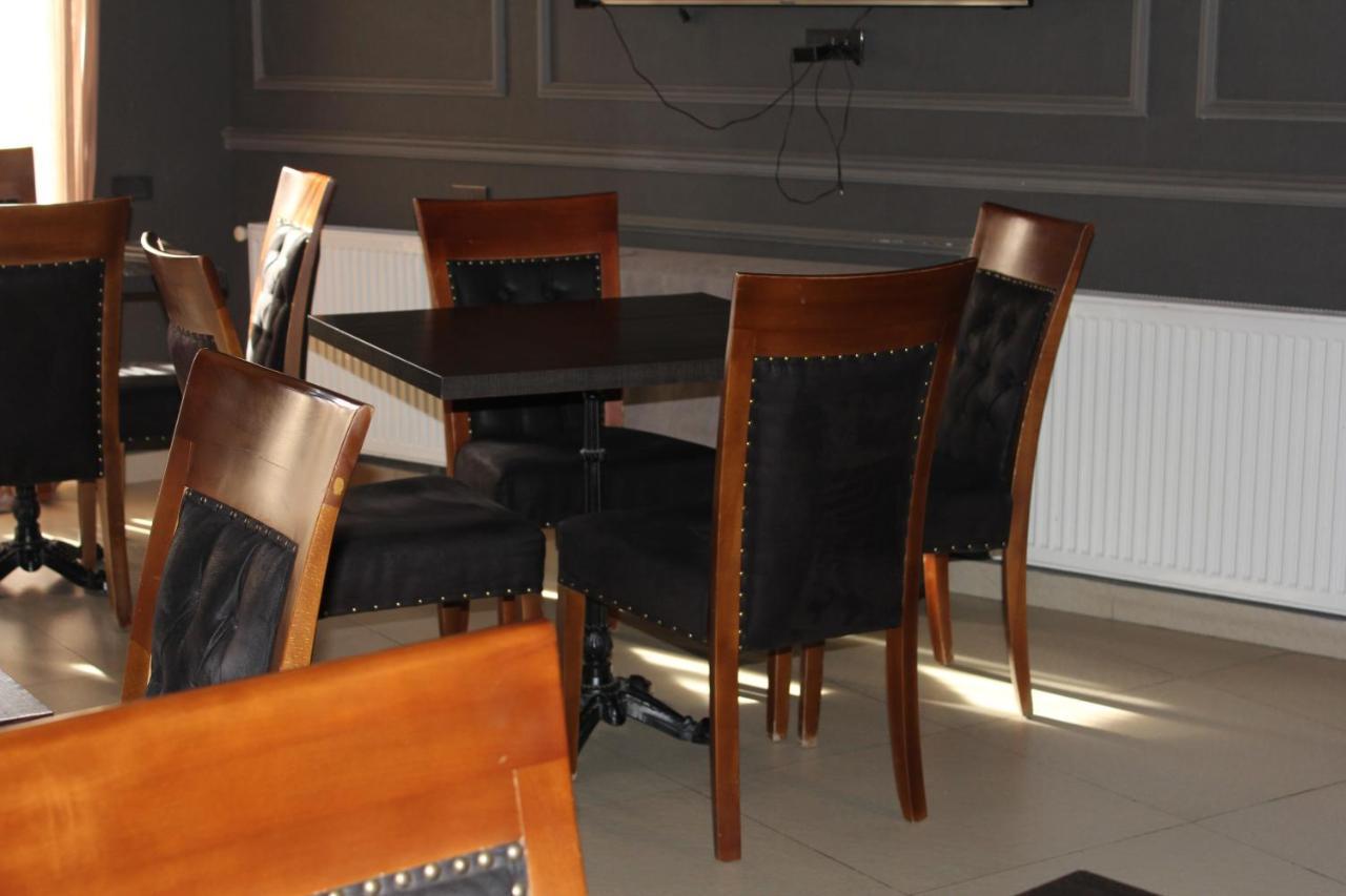 Hotel Plaza Tbilisi Eksteriør billede