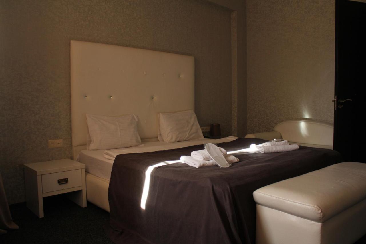 Hotel Plaza Tbilisi Eksteriør billede